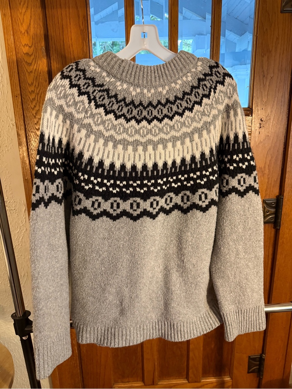 Universal Thread Grey & Black Fair Isle Crewneck Sweater